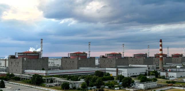 یوکرین، زاپورزیا پاور پلانٹ میں آتشزدگی، کئی گھنٹے کے لئے بجلی منقطع