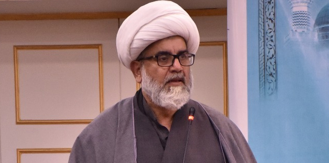 گستاخ