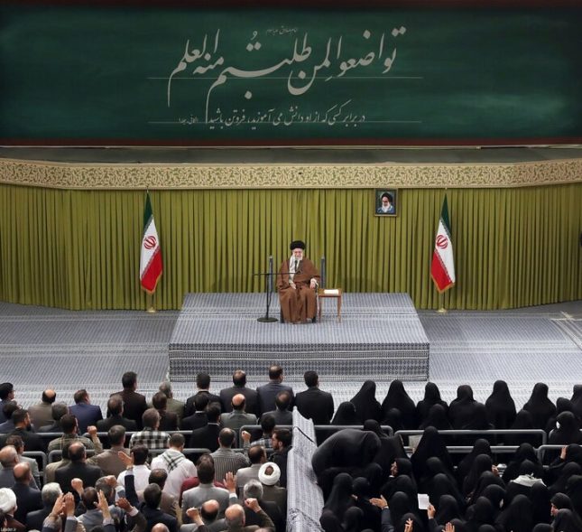 رہبر معظم کا یوم معلم پر اساتذہ کے اجتماع سے خطاب