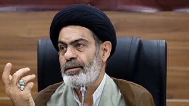 زائرین