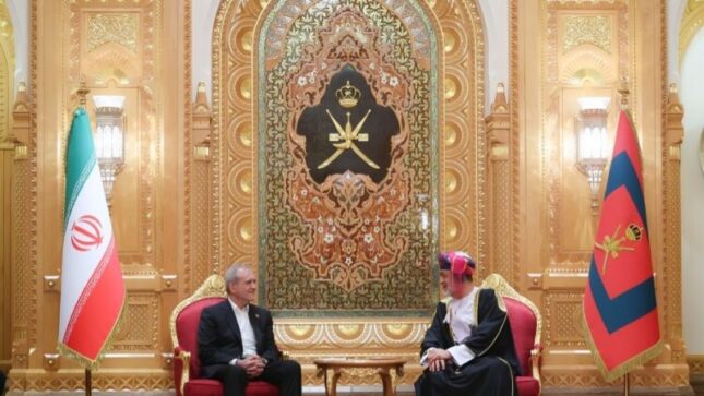 صدر ایران مسعود پزشکیان انتہائی اہم دورے کے لئے عمان پہنچ گئے