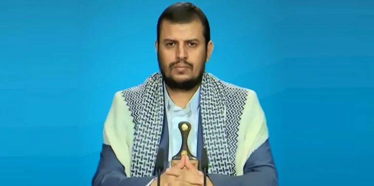 یمن دشمن قوتوں کے مقابلے میں ڈٹ کر کھڑا ہے، صہیونی تسلط کے منصوبے ناکام ہوں گے، عبدالملک الحوثی