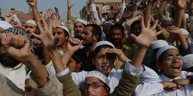 جامعہ الرشید کراچی ایک تکفیری دہشت گرد ساز فیکٹری, یاسر خان کے حیران کن انکشافات