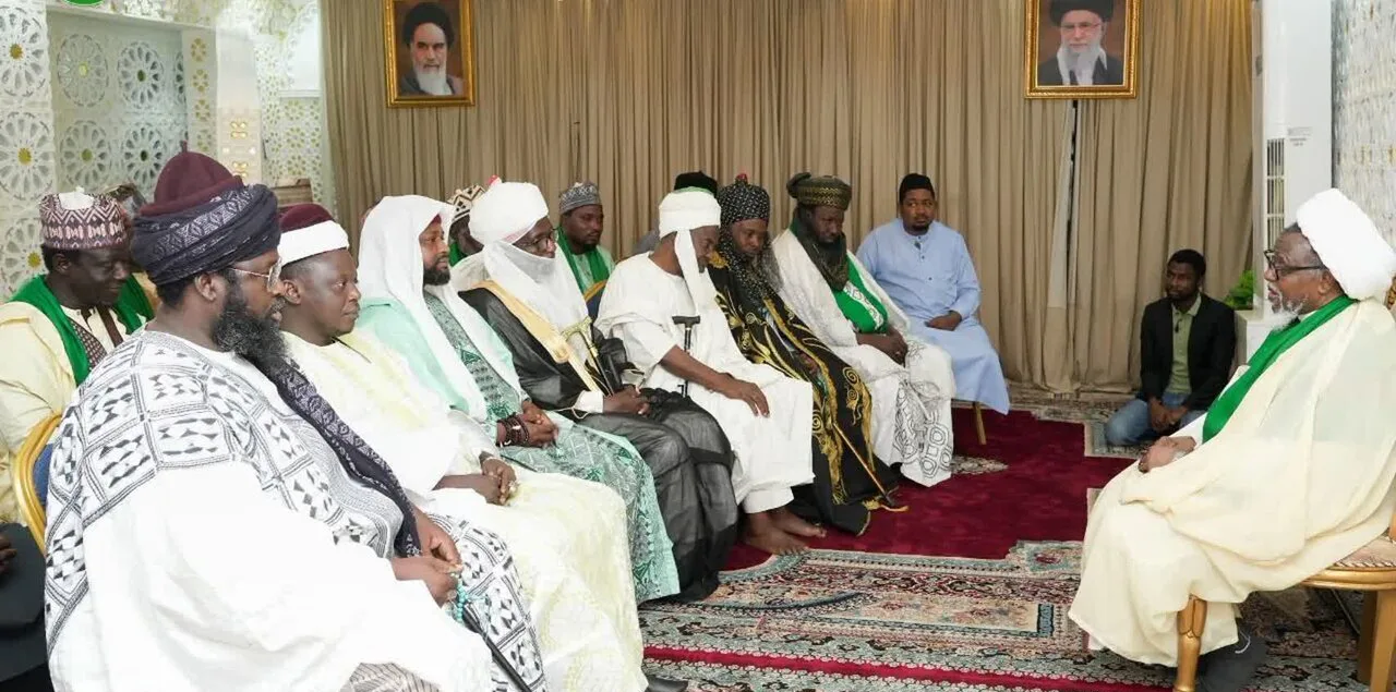 شیخ زکزاکی کی رہائش گاہ ابوجا میں نائجیریا بھر کے علماء و سادات کا اہم اجلاس