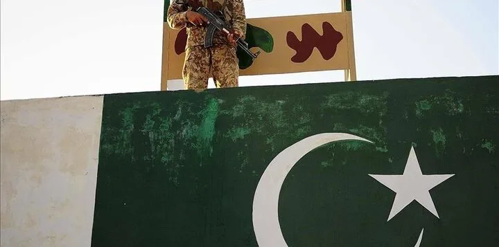 پاکستان غزہ میں امن فورس کے لیے تیار مگر حماس کو غیر مسلح کرنے کے حق میں نہیں، اسحاق ڈار