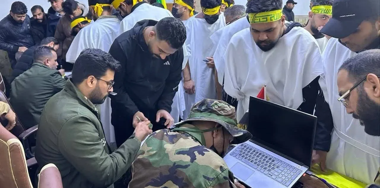 بغداد میں ہزاروں عراقیوں کا امریکی دہشتگردی کے خلاف طوفان: کتائب حزب اللہ کے سیکریٹری جنرل کی اپیل پر ’شہادت طلبانہ کارروائیوں‘ کے لیے رجسٹریشن مراکز پر ہجوم