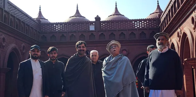 محمود خان اچکزئی کا علامہ راجہ ناصر عباس کی زیر تعمیر یونیورسٹی کادورہ