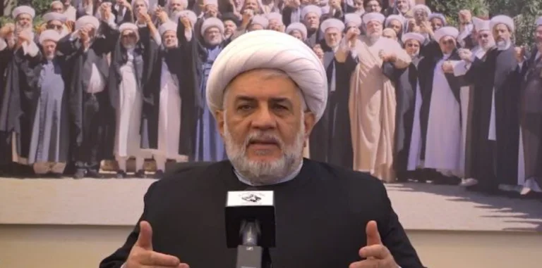 آیت اللہ خامنہ ای کی توہین امت مسلمہ کی سرخ لائن عبور کرنے کے مترادف ہے، نائب صدر اتحادیہ علمائے مقاومت لبنان