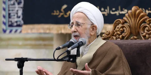 بیدار قوم انقلاب کی محافظ ہے، غفلت دشمن کا سب سے بڑا ہتھیار ہے، آیت اللہ جوادی آملی