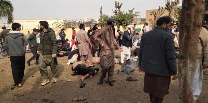 اسلام آباد ترلائی امام بارگاہ خدیجۃ الکبریٰ میں جمعہ کی نماز کے دوران خودکش دھماکہ