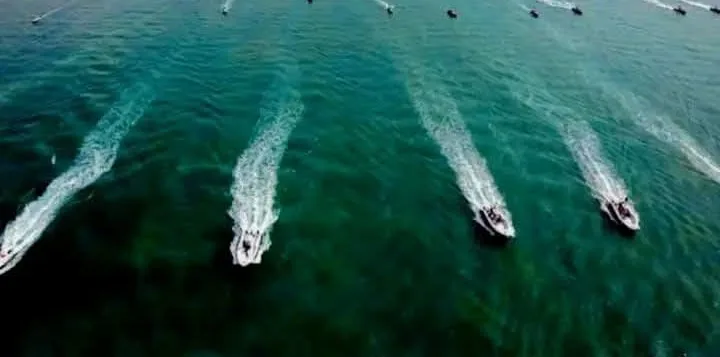 ترکی کی منافقت بے نقاب: ایران نے امریکی ایئر کرافٹ کیریئر کے لیے جا رہے ترک آئل ٹینکرز پکڑ لیے