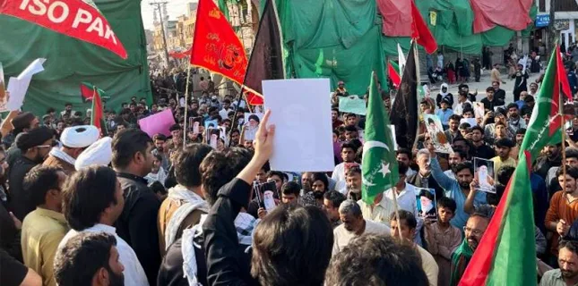 رہبر انقلاب کی شہادت اور ایران پر امریکی و اسرائیلی حملے کےخلاف بھاولپور میں احتجاجی ریلی