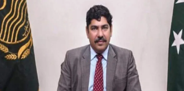 حضرت بی بی پاکدامن مزار پر ترقیاتی منصوبہ فیز دوم کا معائنہ، معیار پر کوئی سمجھوتہ نہیں ہوگا، سیکرٹری اوقاف پنجاب ڈاکٹر احسان بھٹہ