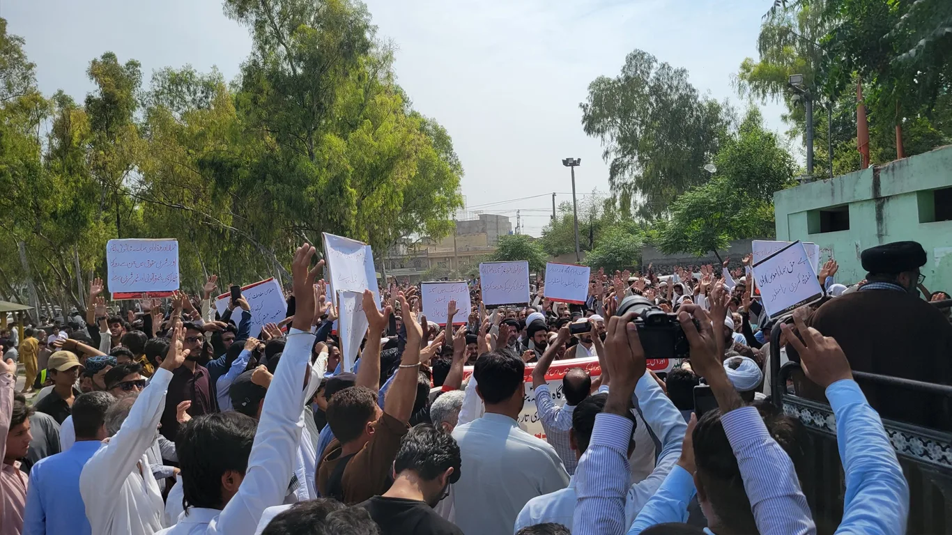 اسلام آباد میں مقدسات شیعہ کی ڈی مولیشن کے خلاف پرامن احتجاجی ریلی