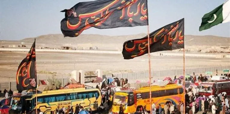 عاشورہ اور اربعین کے مقدس ایام قریب آتے ہی زائرین کربلا نئی پابندیوں اور ذہنی اذیت کا شکار