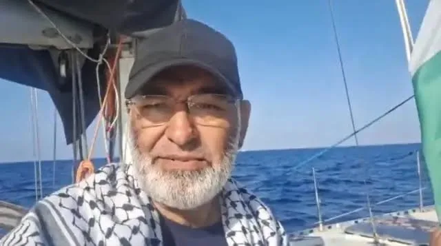 سینیٹر مشتاق احمد خان