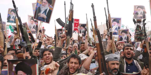 یمنی افواج کا پلڑا تمام محاذوں پر بھاری، سعودی ابھا ہوائی اڈے پر جوابی میزائل اور ڈرون حملہ