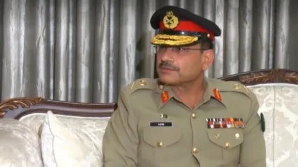 فیلڈ مارشل عاصم منیر کا دورۂ ایران، دفاعی تعاون مزید مستحکم کرنے کا عزم