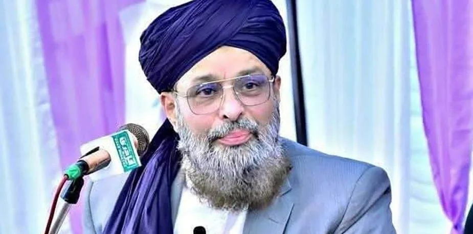 ثروت اعجاز قادری