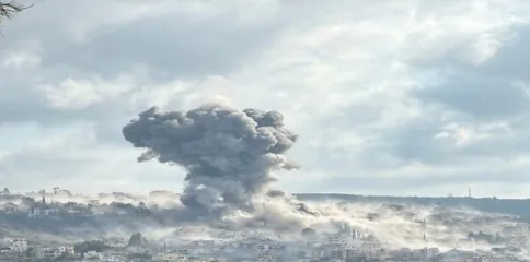 جنوبی لبنان پر غاصب صیہونیوں کی وحشیانہ بمباری، المنصوری سمیت متعدد قصبوں میں زوردار دھماکے
