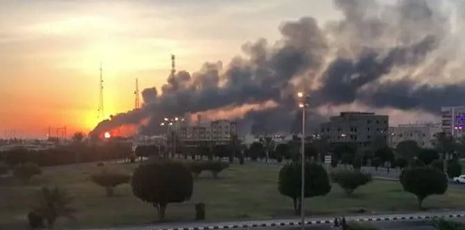سعودی رجیم کی آرامکو تنصیبات میں شدید دھماکے، جازان اور جبیل میں بڑی تباہی