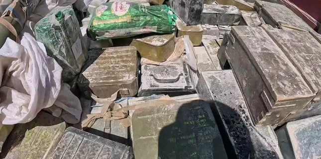 تعز میں پکڑا گیا سعودی حمایت یافتہ فورسز کا اسلحہ