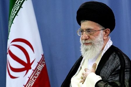 Leader-commends