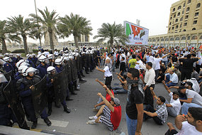 shiitenews_Bahrain_accused_of_torturing_detained_protesters