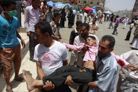 shiitenews_protesters_injured_in_Yemen