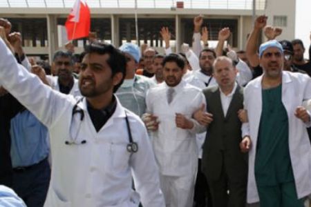 shiitenews_Bahrain_frees_medics_vows_military_suit
