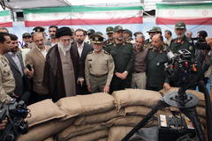 shiitenews_Leader_visits_exhibition_on_armed_forces_achievements