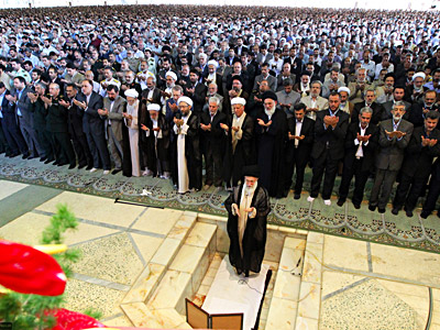 Supreme Leader Leads Eid ul-Fitr Prayers in Tehran