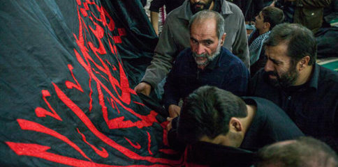 10443069_763260720377235_34