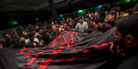 10633463_763260427043931_24