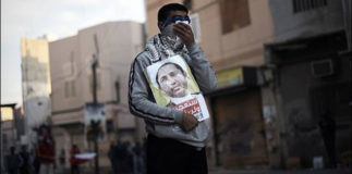 10403345_793347700701870_28