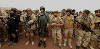 10734274_795094073860566_50