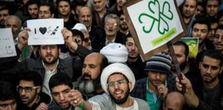 10885105_825876077475583_55