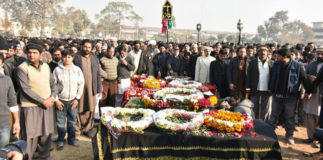 10931555_788710544498919_63