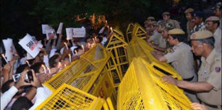 11121133_826811204022186_24