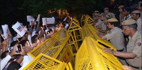 11121133_826811204022186_24