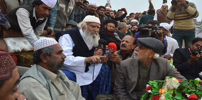 5 legislators from ruling PMLN resign on order of their Sunni spiritual leader