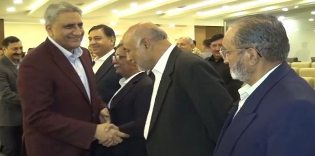 Army Chief sees peace in Karachi vital for Pakistan’s security and stability