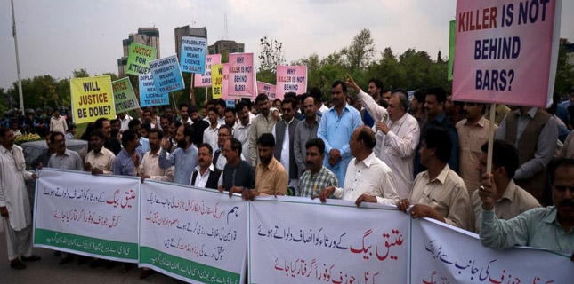 Civil Society activists demand arrest of US Defence Attaché for killing Pakistani youth