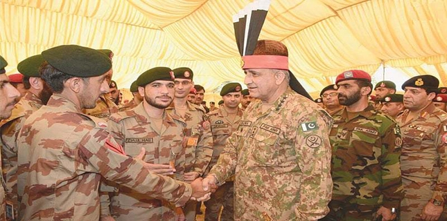 COAS says in Quetta visit: Desperate terrorists targeting law enforcers