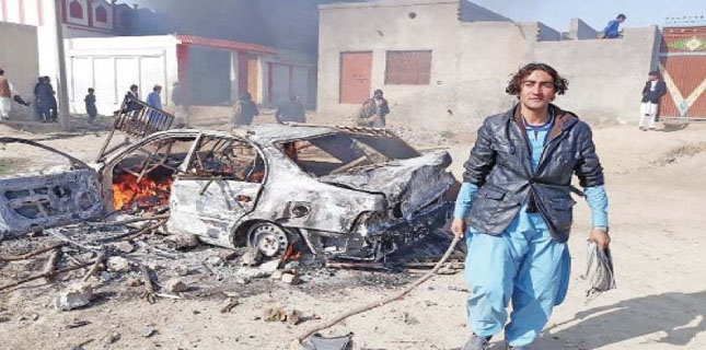 Deobandi terrorists’ offices put on fire in DI Khan, Waziristan
