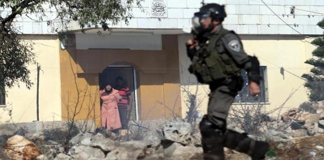 Israeli forces demolish Palestinian inmate’s home