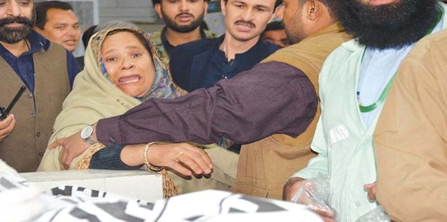 Police officer, three members of his family shot dead in Quetta