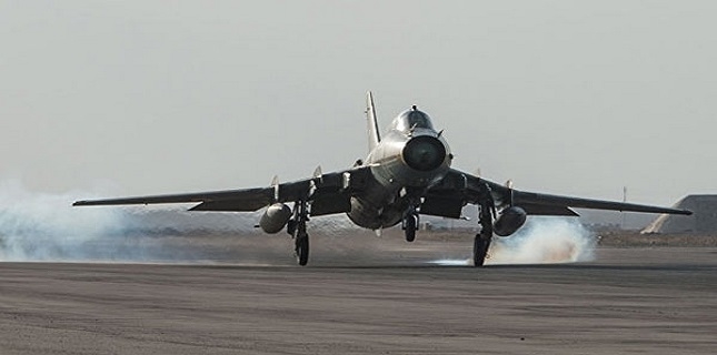 Russian Warplanes Bomb Heavily Terrorists’ Positions in Idlib