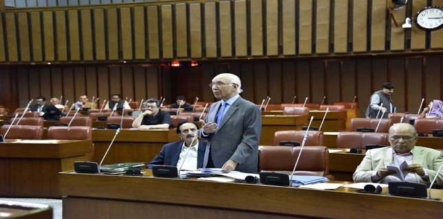 Sartaj Aziz admits Arab-US Summit in Riyadh increased sectarian divide