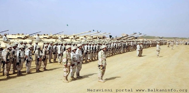 Saudi Arabia deploys 30,000 soldiers to Iraq border